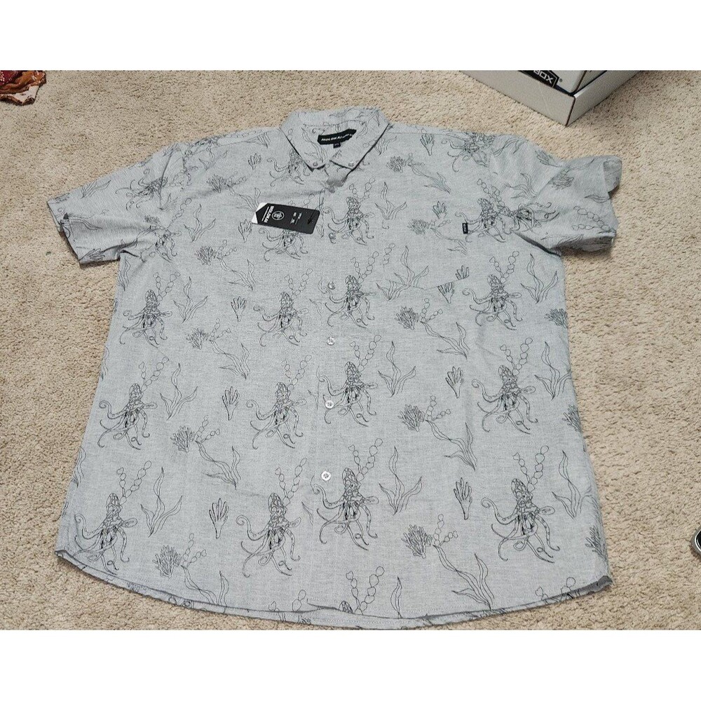 Molokai NWT shirt